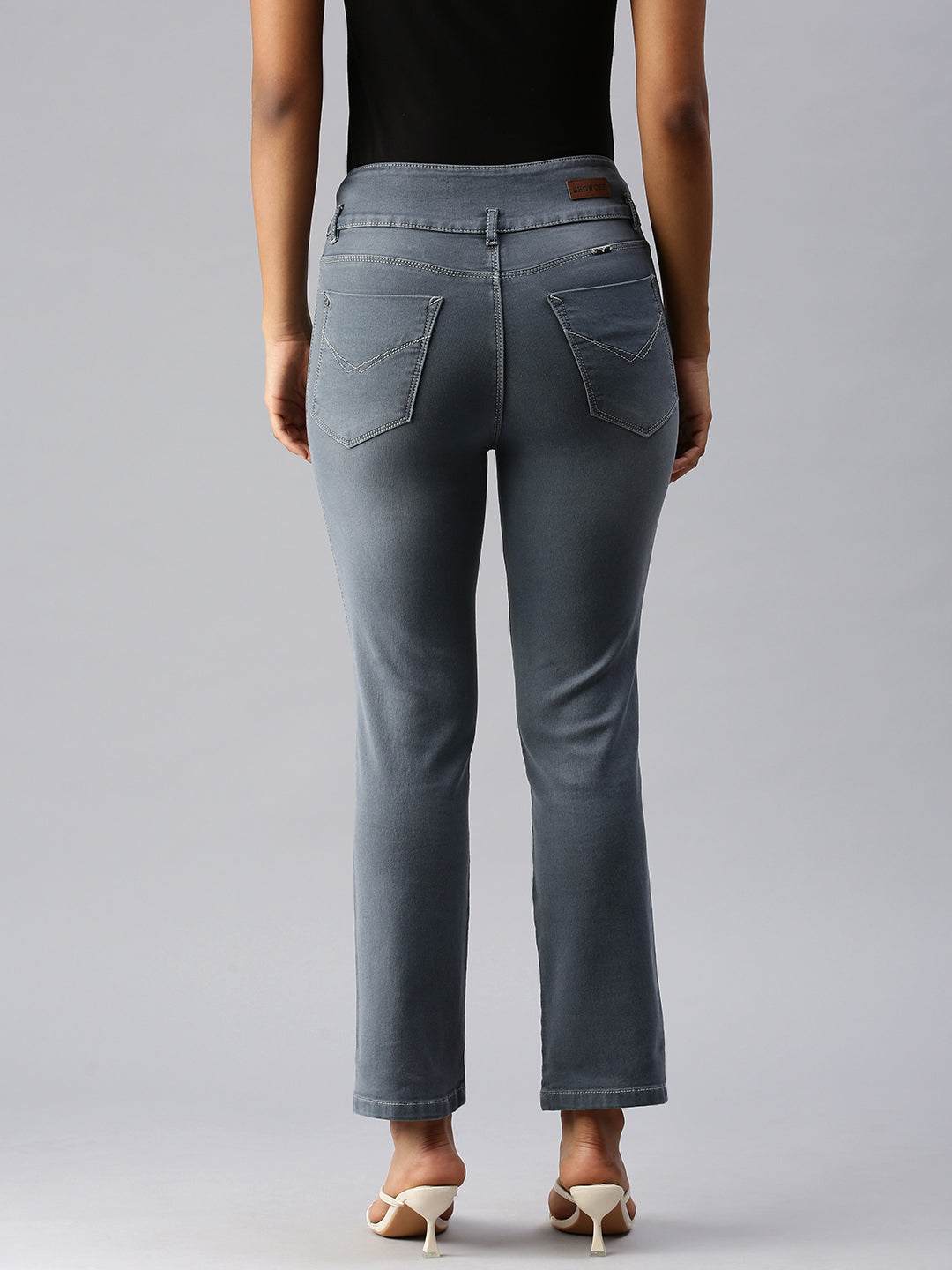 Women's Grey Straight Fit High-Rise Light Fade Stretchable Denim Jeans