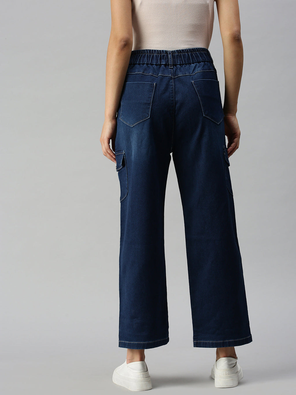 Women's Blue Relaxed Fit High-Rise Low Distress Light Fade Stretchable Denim Jeans