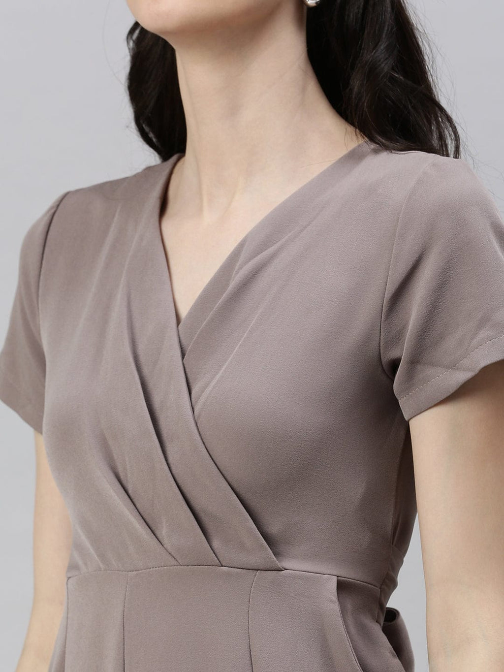 Women's Beige Solid V-Neck Capri Jumpsuit