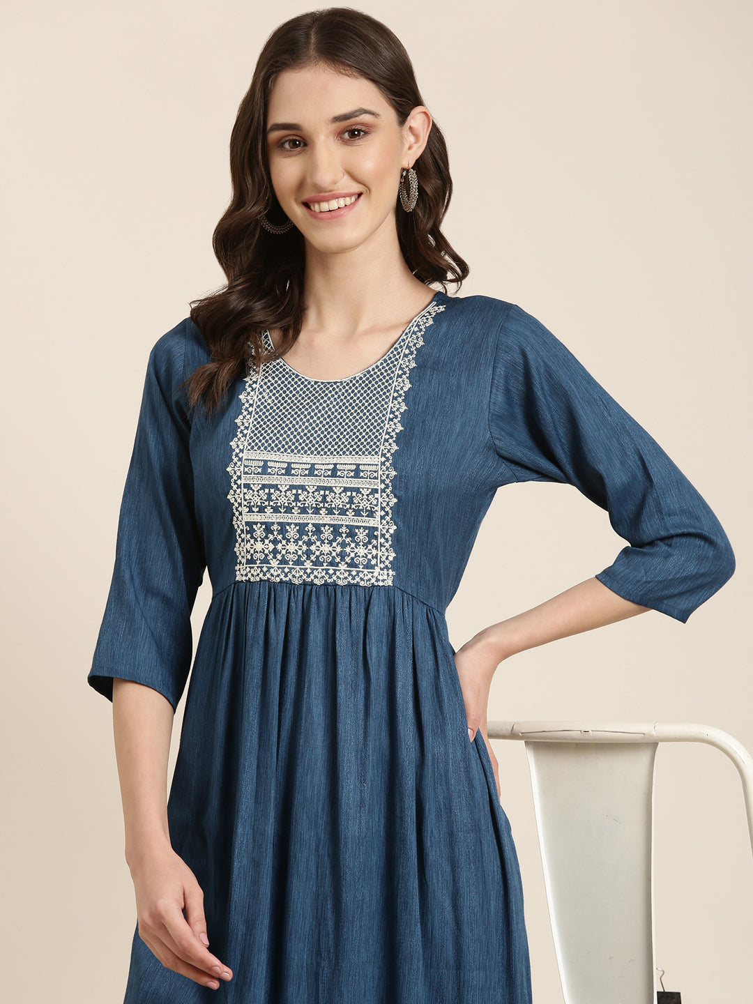 Women's Teal Ethnic Motifs Thread Work Anarkali Kurta