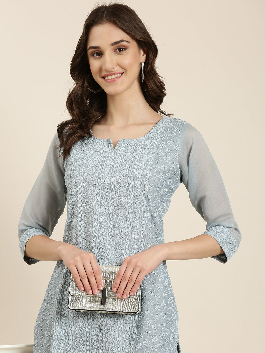 Women's Blue Ethnic Motif Embroidered Straight Kurta