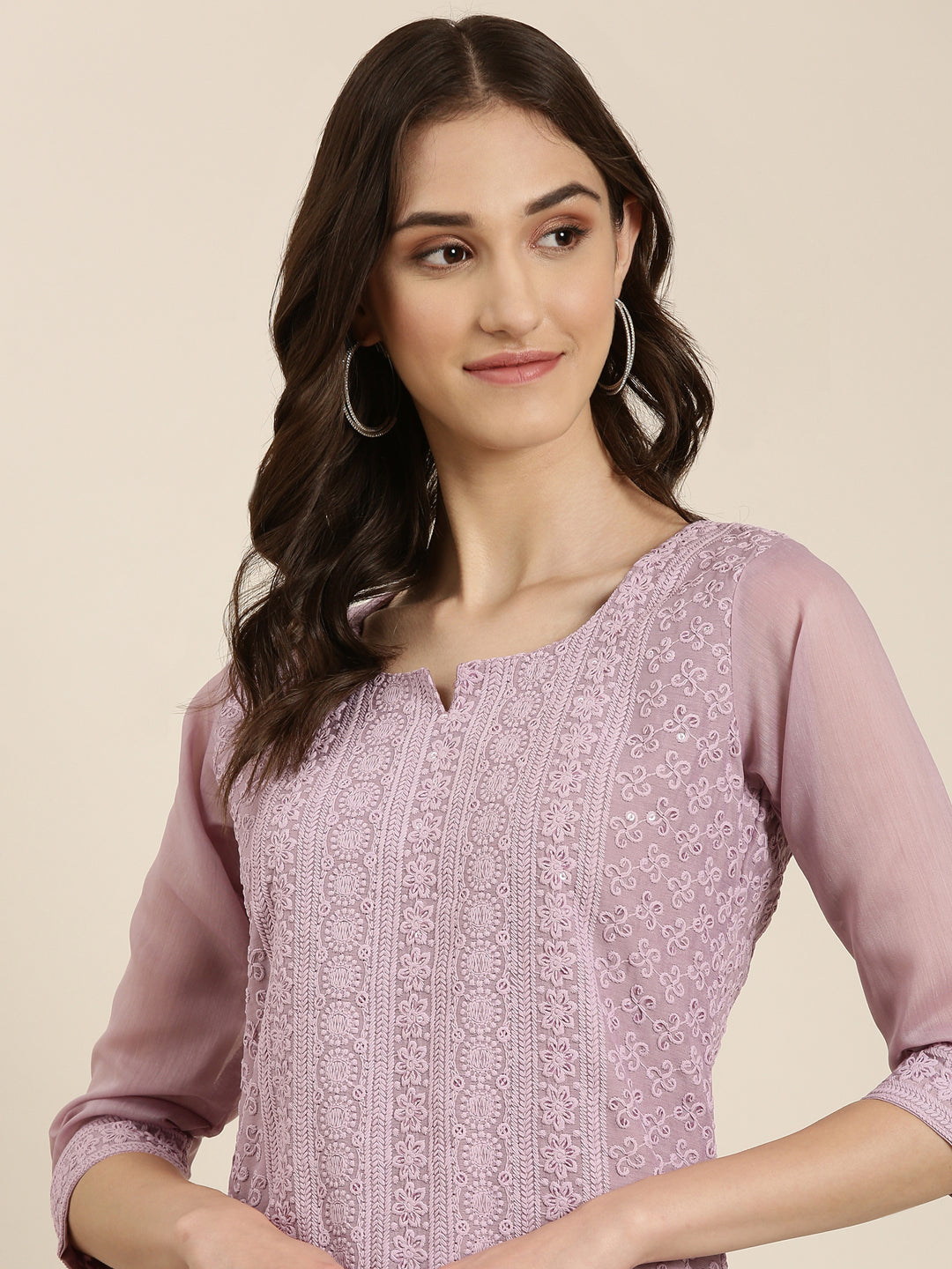Women's Lavender Ethnic Motif Embroidered Straight Kurta