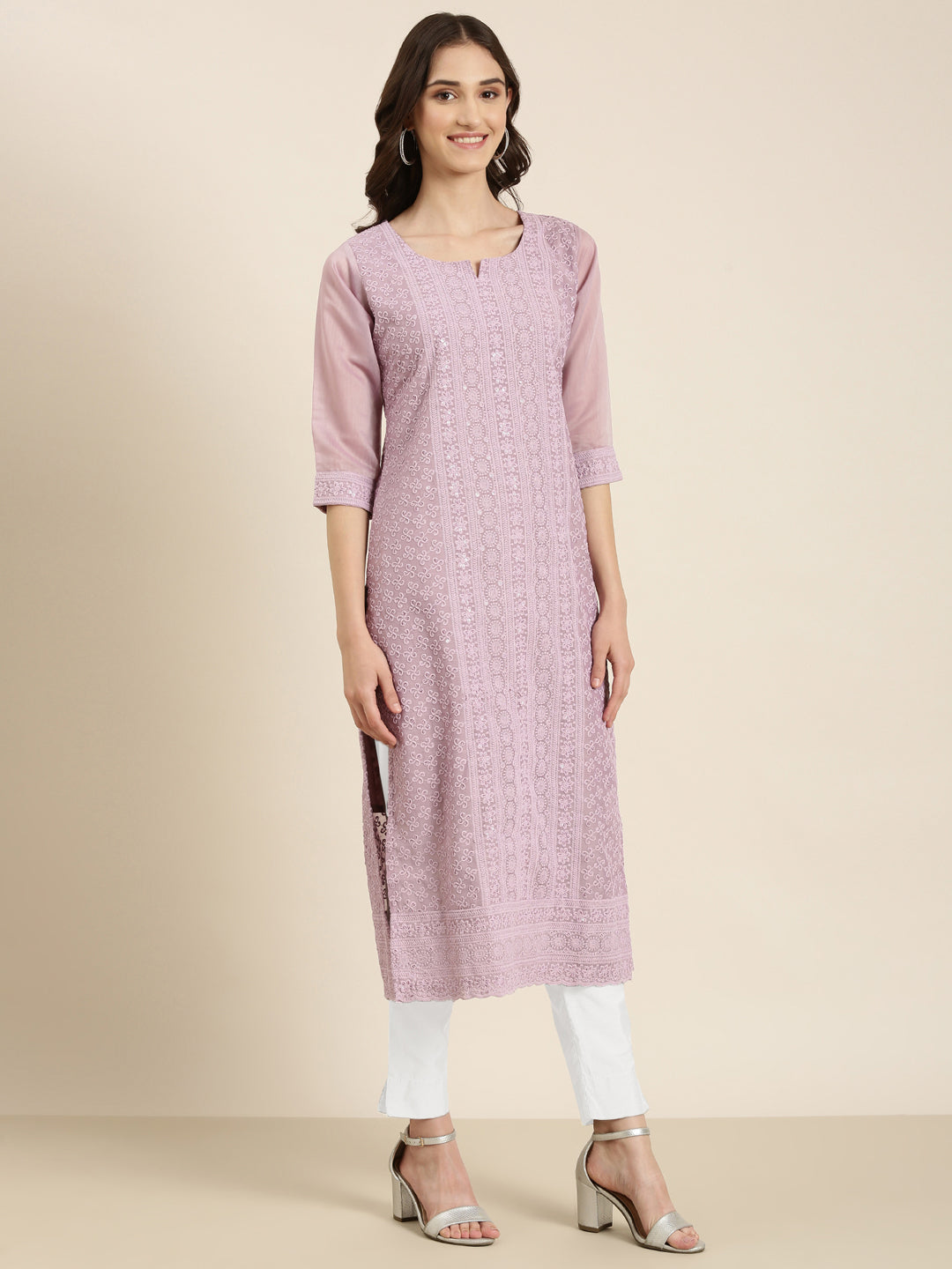Women's Lavender Ethnic Motif Embroidered Straight Kurta