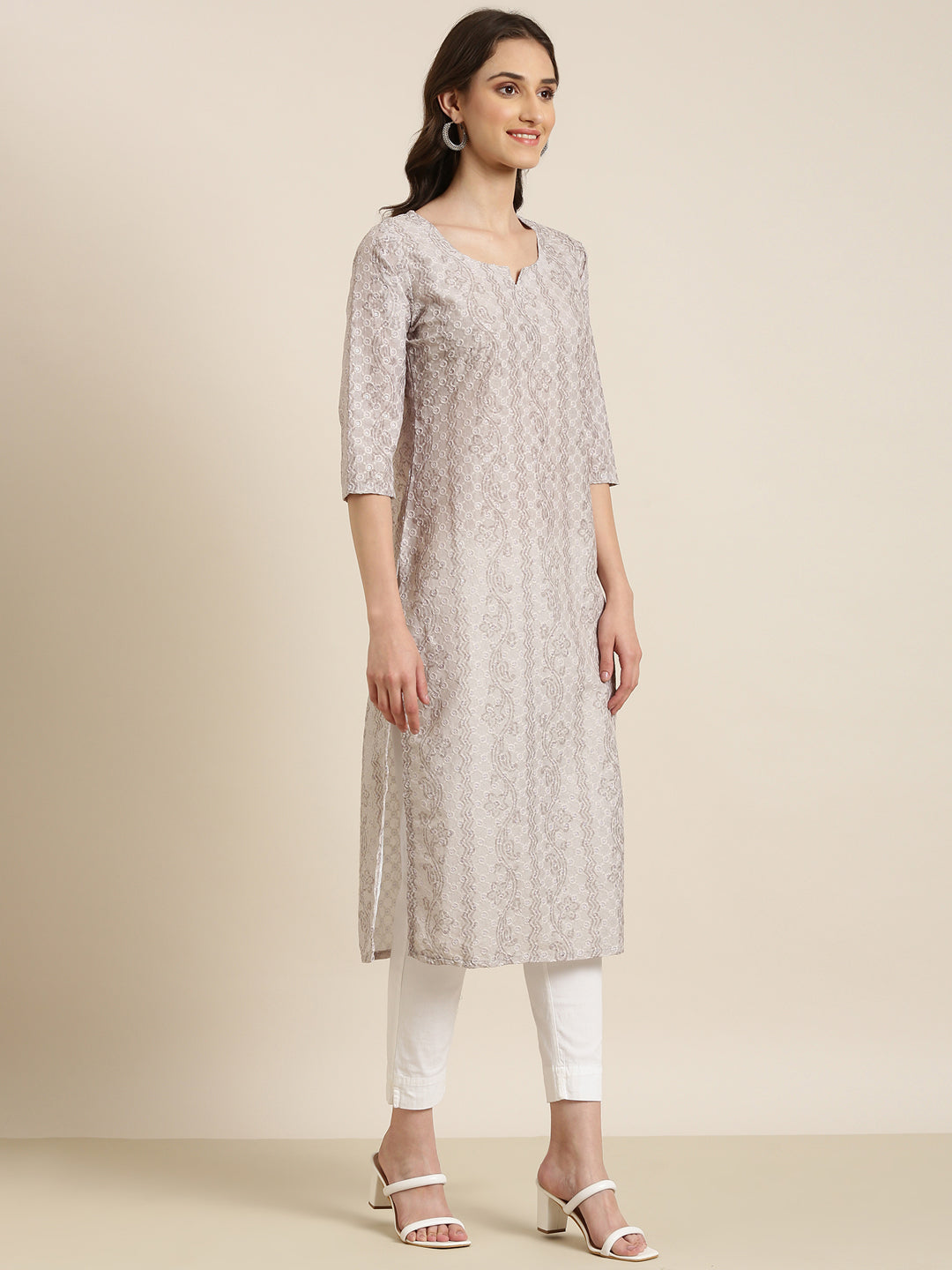 Women's Sea Green Embroidered Straight Kurta