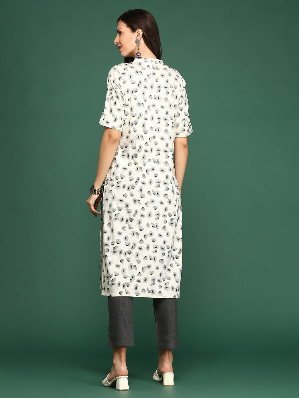 Women's Off White Printed Cotton Straight Kurta