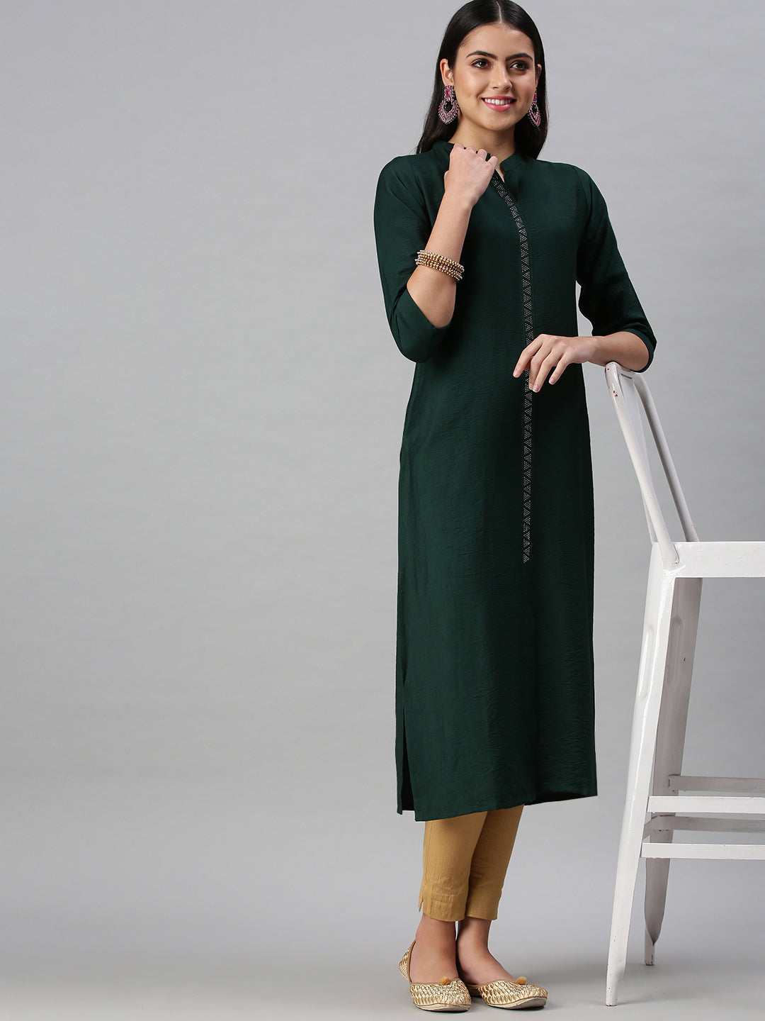 Women's Green Solid Straight Kurta