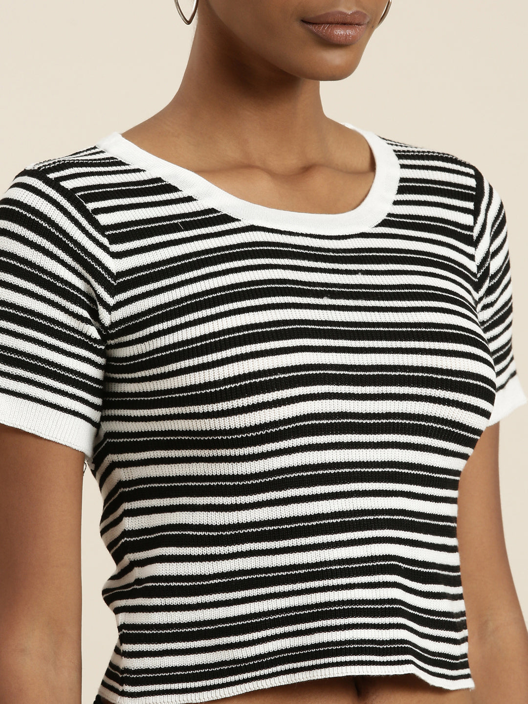 Women's Round Neck Striped Regular Sleeves Fitted White Crop Top