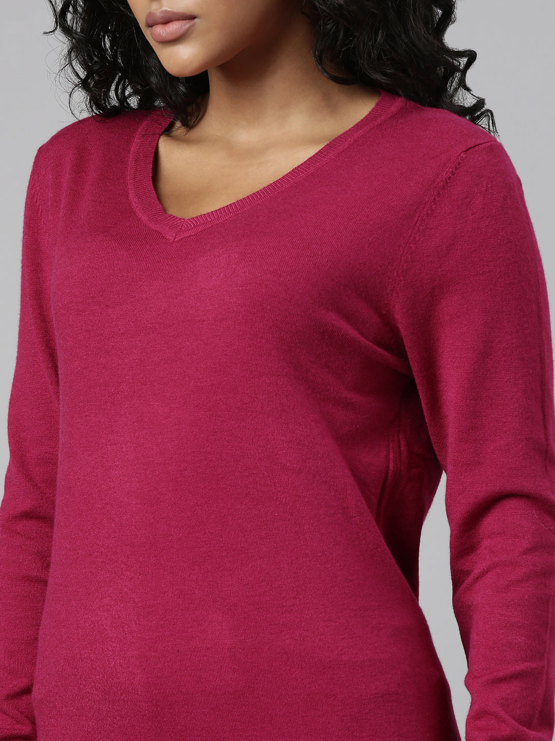 Women's Fuchsia V-Neck Regular Top