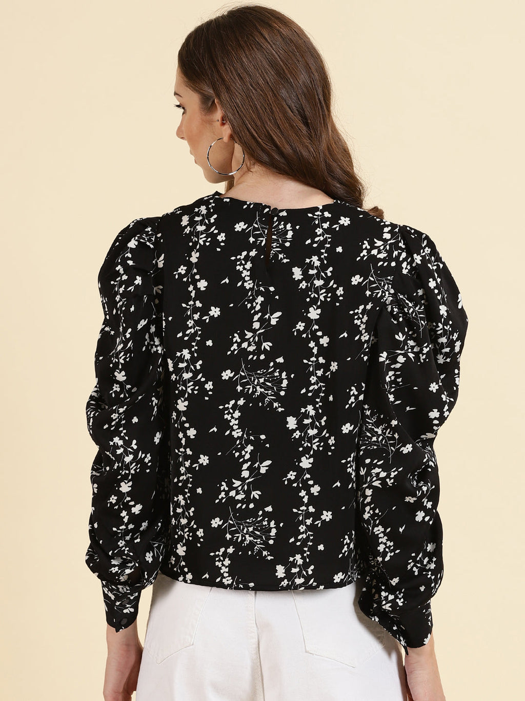 Women's Black Floral Print Puff Sleeve Crepe Top