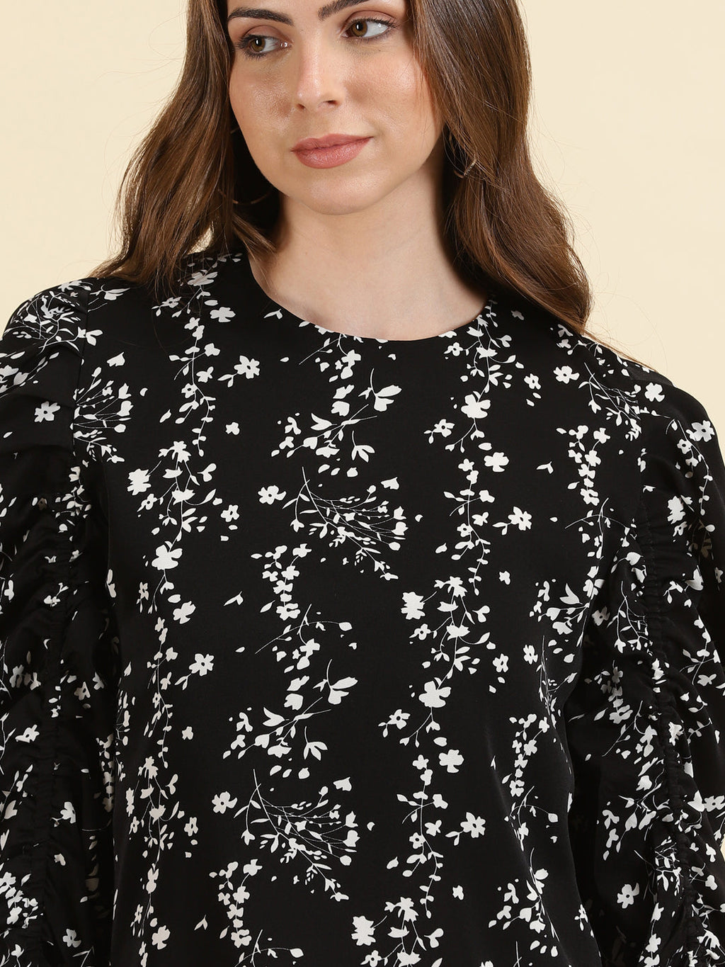 Women's Black Floral Print Puff Sleeve Crepe Top