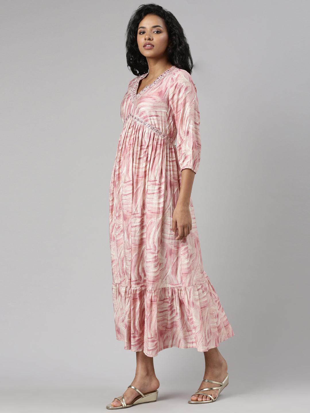 Women's Mauve Abstract Printed Sequinned Empire Kurta