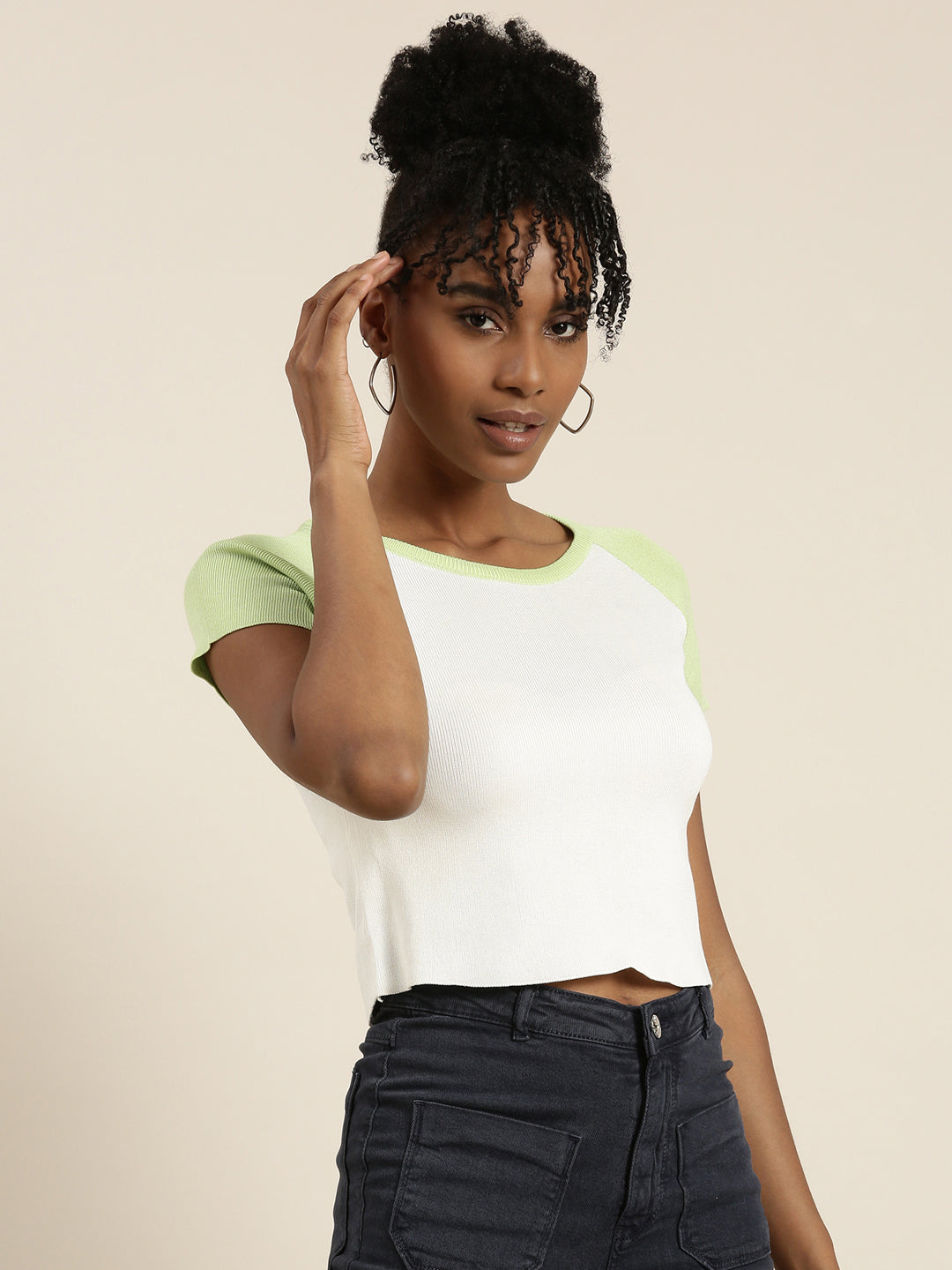 Women's White Colour blocked Round Neck Acrylic Top