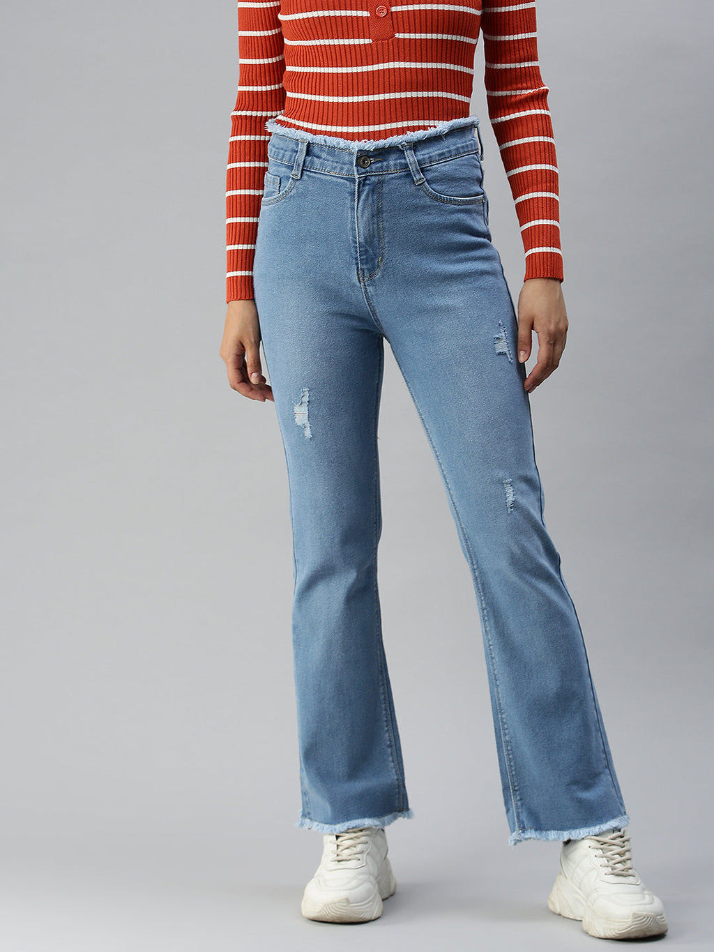 Women's Blue Relaxed Fit High-Rise Mildly Distressed Light Fade Stretchable Jeans