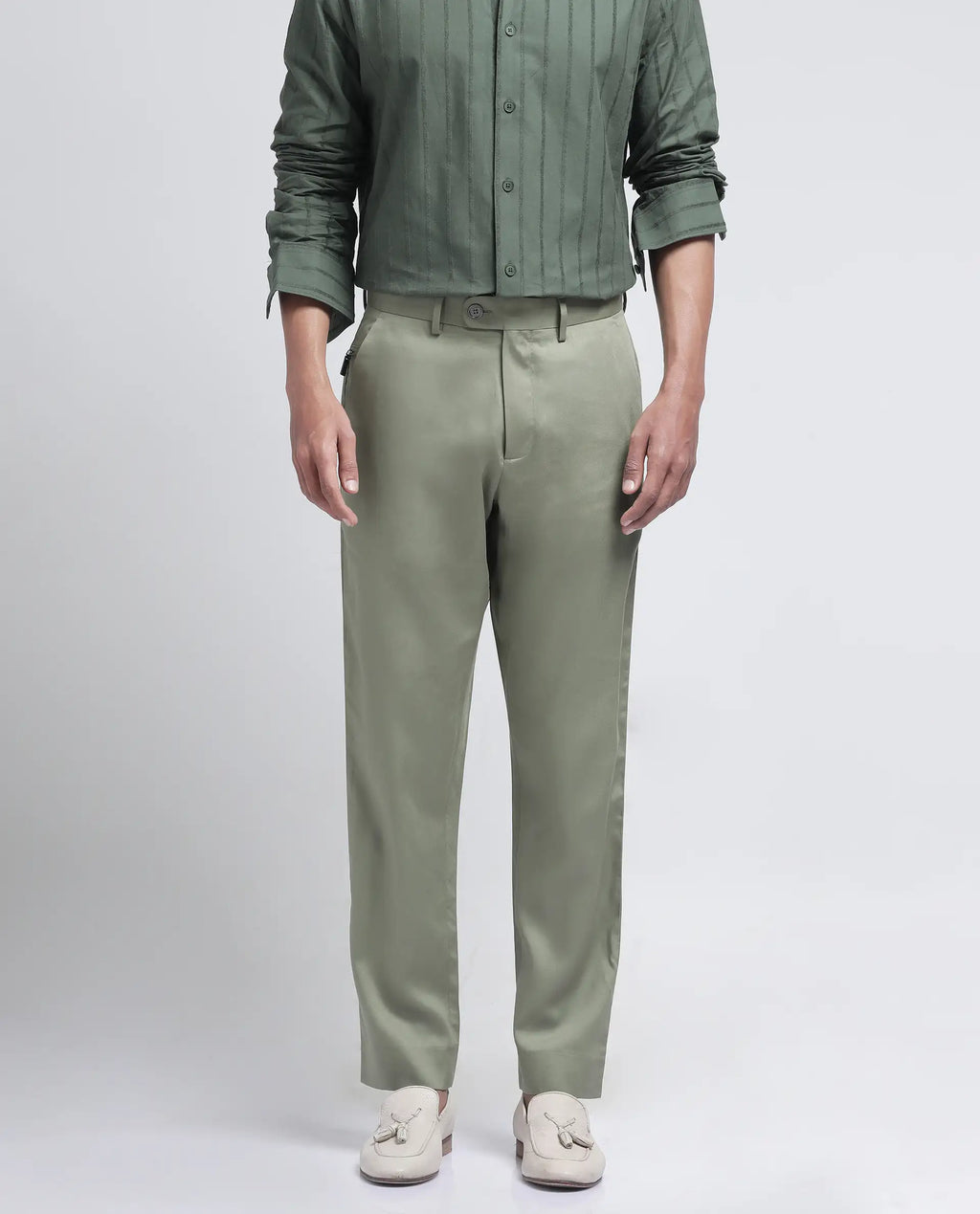 Rare Rabbit Men's Ugo Dusky Green Cotton Blend Plain Regular Fit Trouser