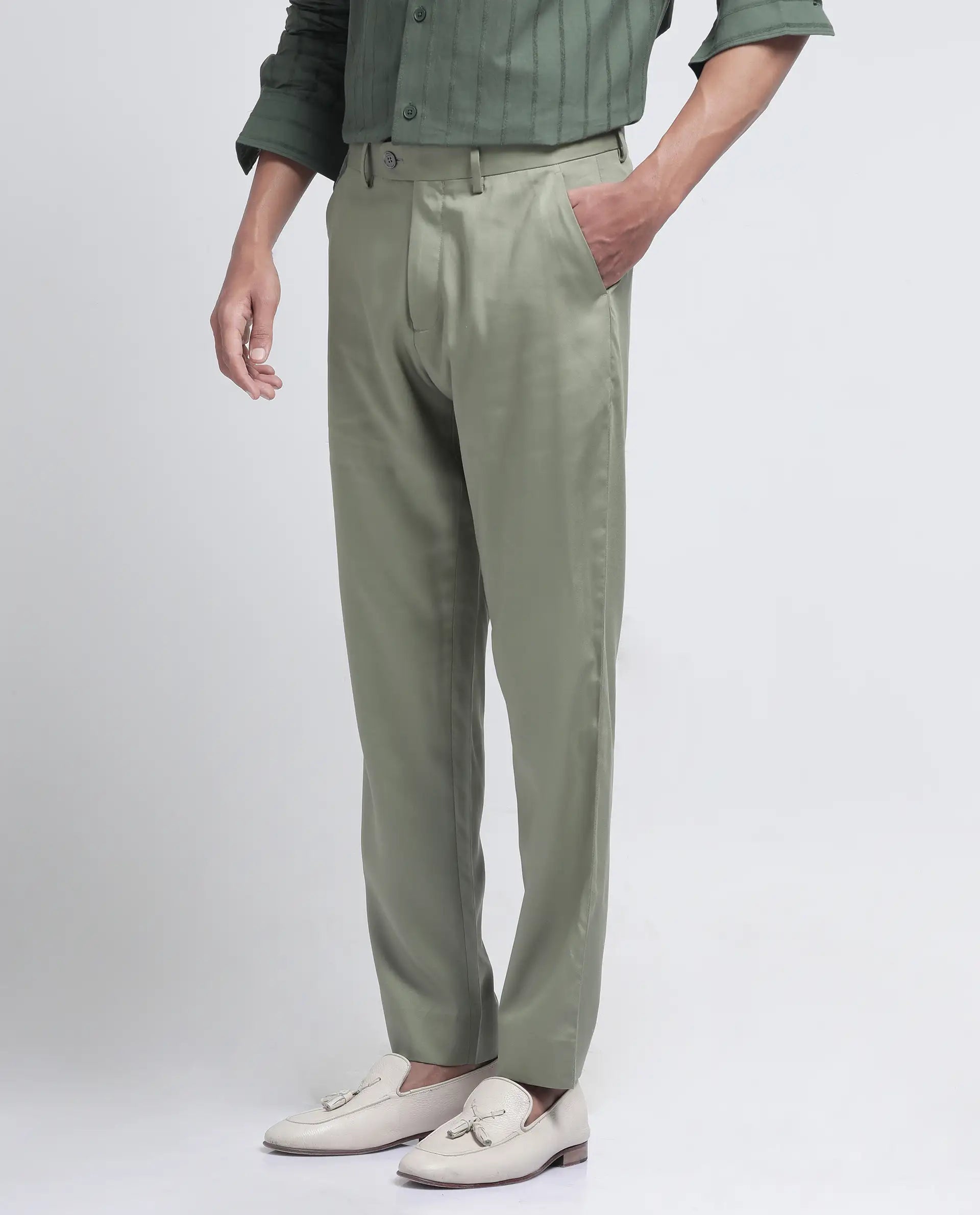 Rare Rabbit Men's Ugo Dusky Green Cotton Blend Plain Regular Fit Trouser