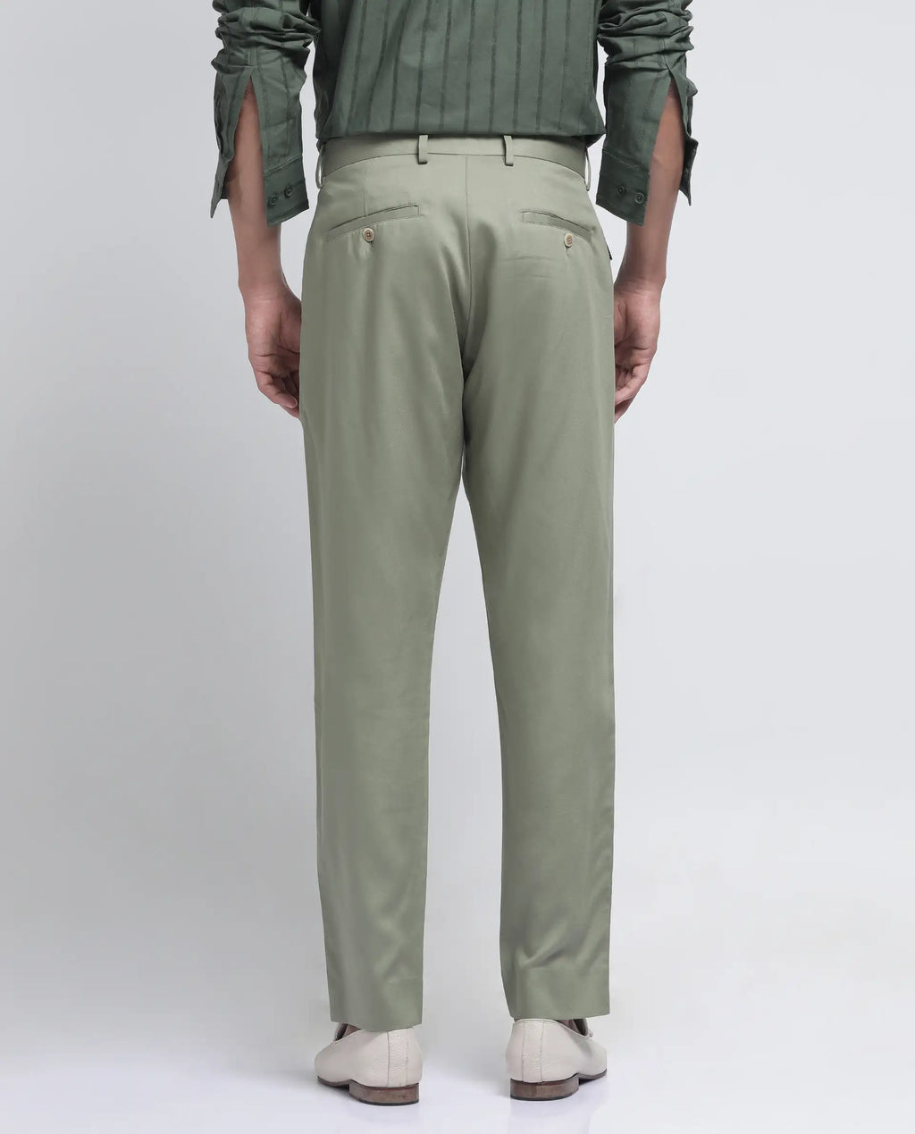 Rare Rabbit Men's Ugo Dusky Green Cotton Blend Plain Regular Fit Trouser
