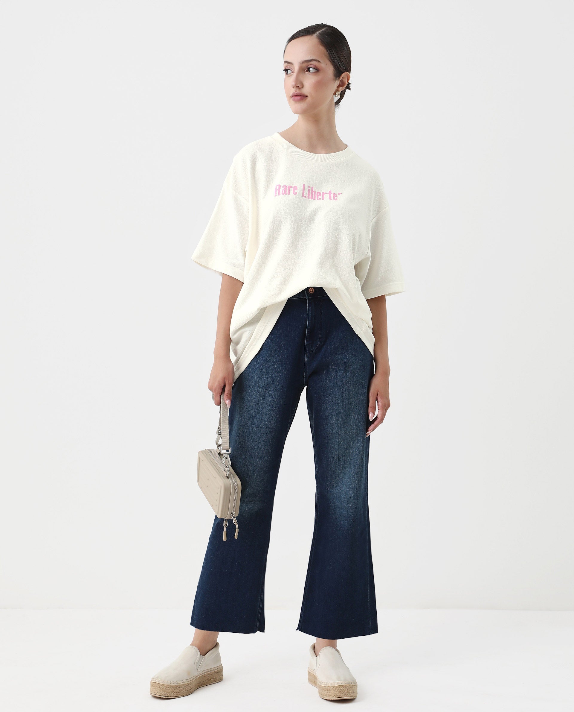 Rareism Women's Wahre Off White Cotton Crew Neck Graphic Print Oversized T-Shirt