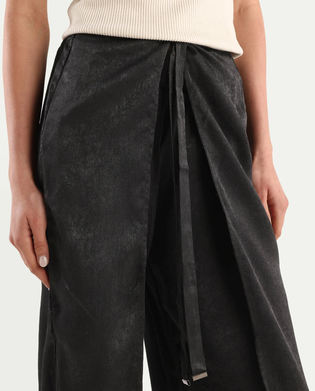 Rareism Women's Colet Black Polyester Plain Ankle Length Wide Trouser