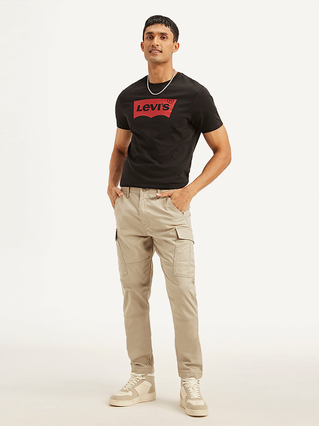 Men's Beige Relaxed Fit Cargo Trousers