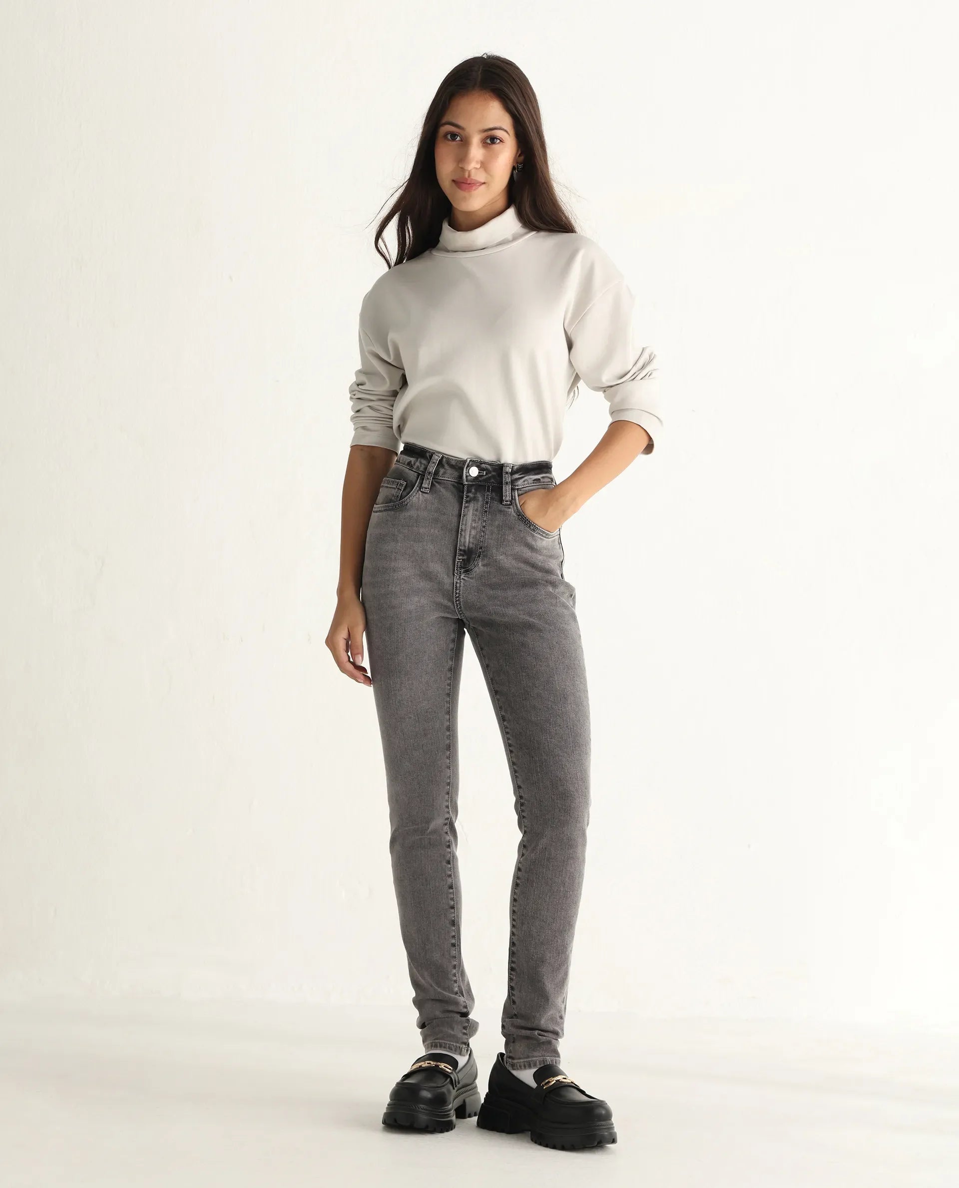Rareism Women's Zingal Grey Cotton Plain Ankle Length Sleek Skinny Fit Jeans